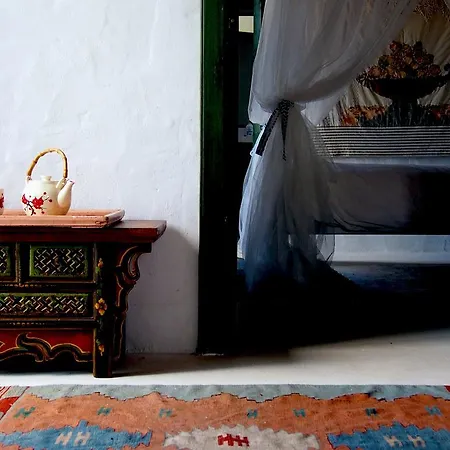 La Casa Caldera * Фемес