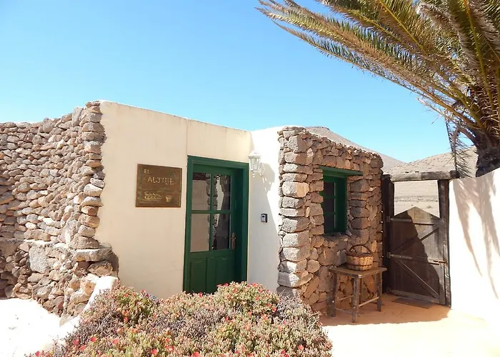 La Casa Caldera Kır Evi Femés